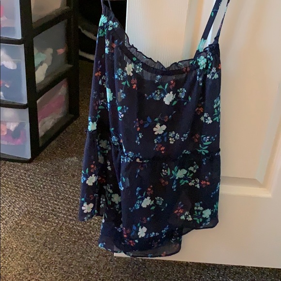 Top - Picture 2 of 2